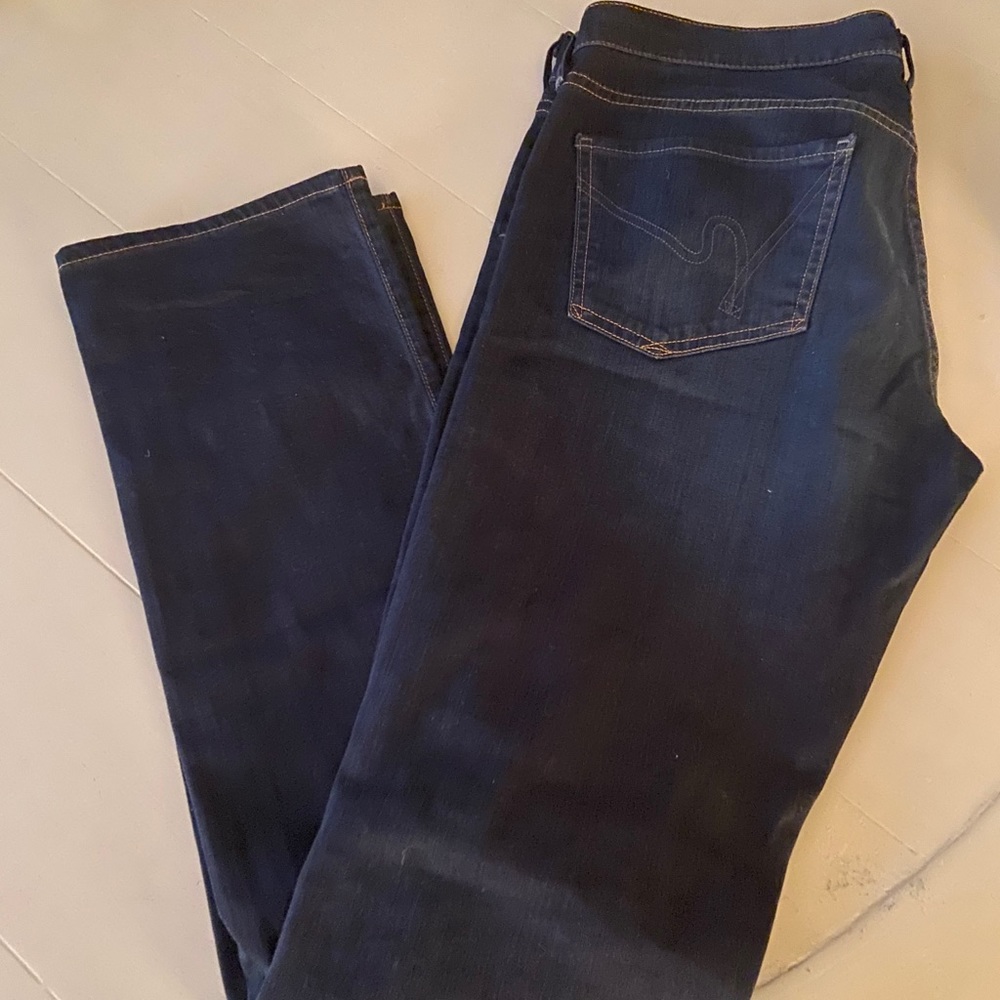 Citizens of humanity dark blue jeans. 31